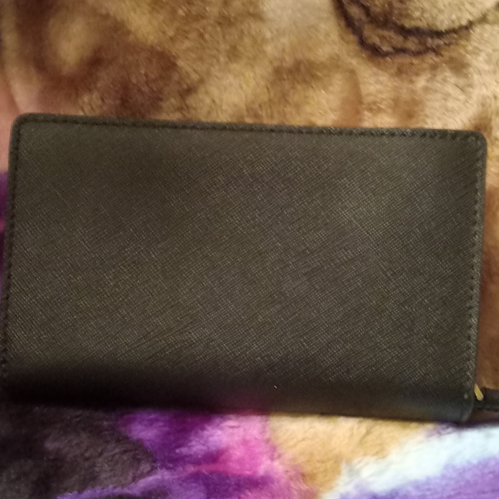 Kate Spade Medium Cameron Black Saffiano Leather Bi-Fold Zip Wallet EUC - Picture 2 of 7